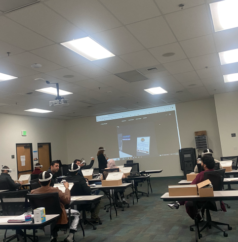Trainees learning how to use Virtual Reality